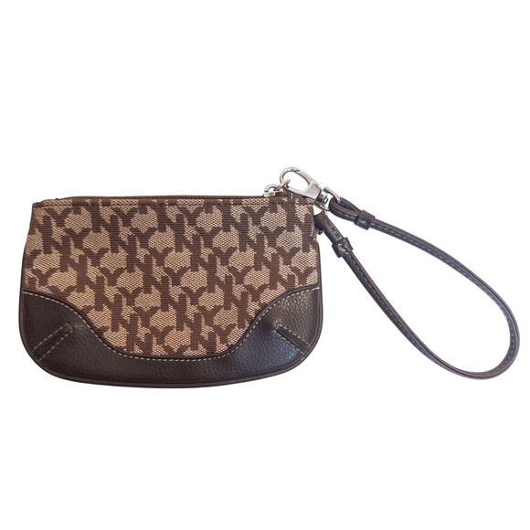 Vintage Y2K New York & Company Logo Leather Wristlet - Picture 2 of 4